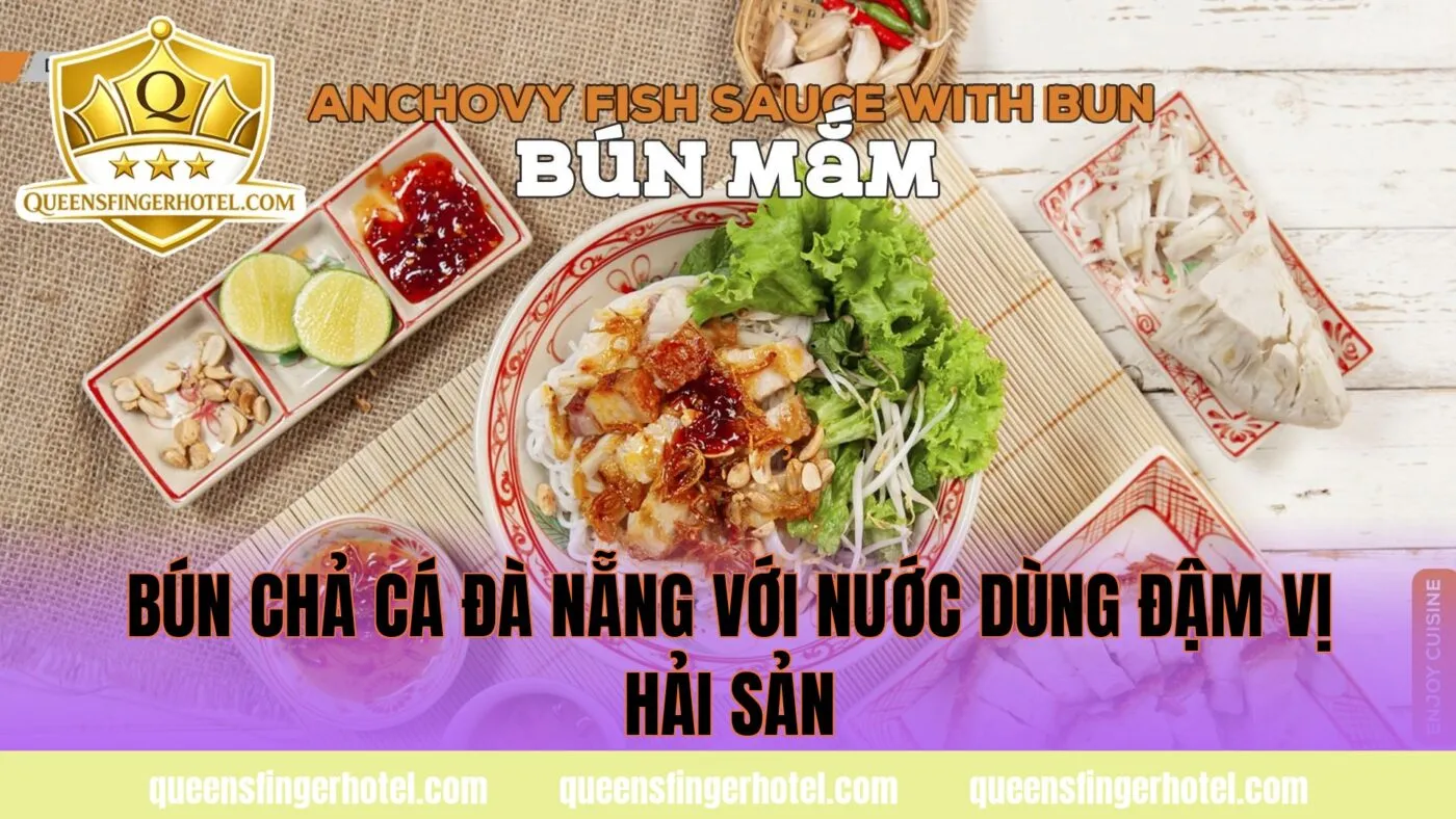 bún chả cá Đà Nẵng với nước dùng đậm vị hải sản